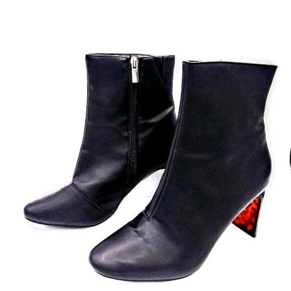 Style & Co Women's Sz. 7.5M Black Leather Ankle Boots - Picture 1 of 12